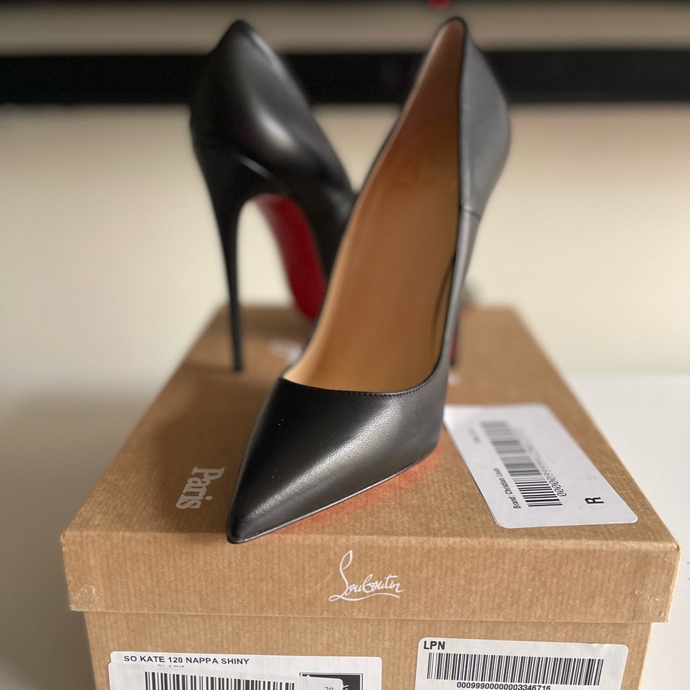 Christian Louboutin So Kate 120 Napa Shiny nwt